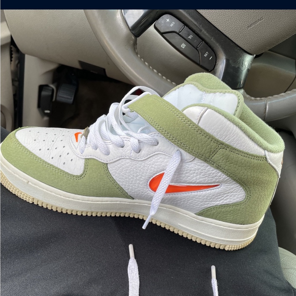 Nikes shoes